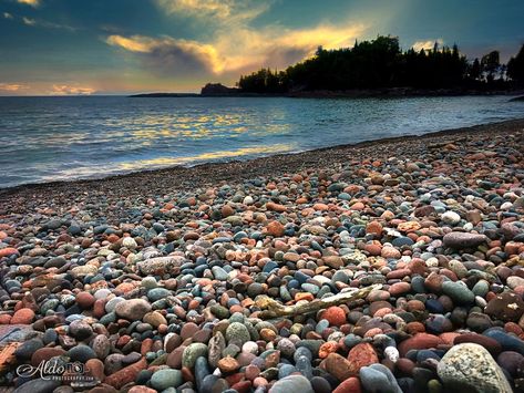 Lake Superior Aesthetic, Edgy Normcore, Mn North Shore, Superior Aesthetic, Pretty Rocks, Lake Superior, North Shore, Great Lakes, Places Ive Been