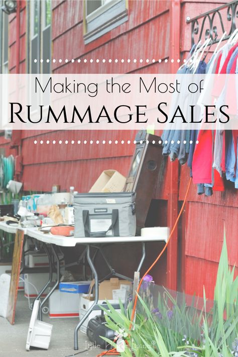 Rummage sale, yard sales, garage sales, whatever you want to call them, I love going to them! There's nothing like finding an awesome deal on things that you need and you won't find a lower price for certain items like clothing and children's items. Garage Sale Pricing Guide, Yard Sale Hacks, Garage Sale Tips, Yard Sale Finds, Rummage Sale, Garage Sale Finds, Thrifty Living, Pricing Guide, Garage Sale Pricing