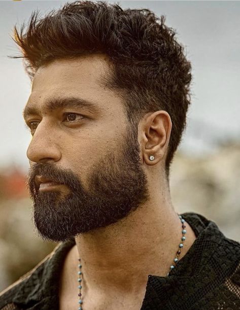 Photo For Sketch, Latest Beard Styles, Handsome Indian Men, Short Hair With Beard, Haircut Names For Men, Beard Art, Diwali Pictures, Mens Hairstyles With Beard, Beard Styles Short