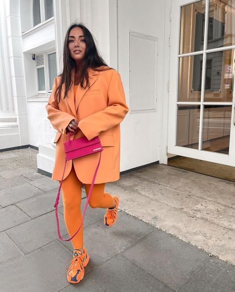 Orange Leggings Outfit, Sporty Outfits Winter, Pastel Blazer, Adidas Hamburg, Leggings Outfit Casual, Orange Leggings, Cropped Coat, Orange Outfit, Cat Fashion