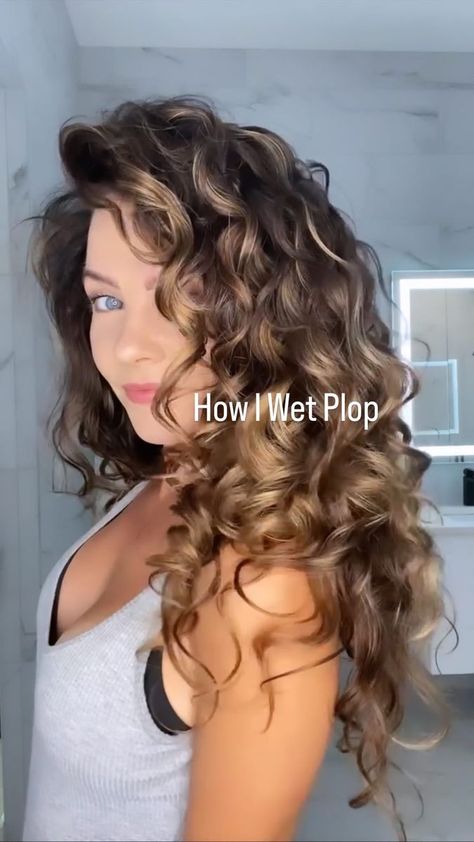 Ali Noskowiak on Reels | DITA · Make It Look Easy Lus Hair, Lus Brands, Hair Plopping, Irish Sea Moss, Bounce Curl, Curly Hair Beauty, Sea Moss Gel, Irish Sea, Curl Cream