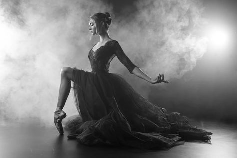 Yandex Images: search for similar images Alena Kovaleva, Bolshoi Ballet Academy, Artistic Fashion Photography, Ballet Academy, Alvin Ailey, Bolshoi Ballet, Ballet Poses, Boris Vallejo, Cashmere Cape