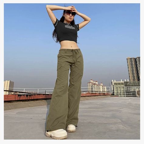 #yoga #yogapants #y2k #womensclothing #shirts #pants #businesswoman #aesthetic #bellbottoms #cargo #womenscargopants #fashion #womensclothing Low Waist Cargo Pants, Low Waist Cargo, White Linen Pants Women, Drawstring Fashion, Yoga Pants Men, Y2k Cargo Pants, Waist Cargo Pants, Low Waisted Jeans, Denim Flare Jeans