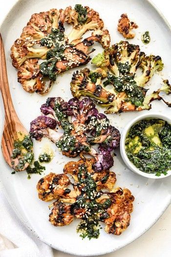 Teriyaki Cauliflower, Vegan Grill, Vegetarian Grilling Recipes, Grilled Vegetable Recipes, Vegetarian Grilling, Grilled Cauliflower, Healthy Hacks, Easy Grilling Recipes, Cauliflower Steaks