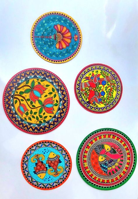 Wall plates in madhubani style Madhubani Wall Plates, Madhubani Art On Plates, Coaster Painting, Random Painting, Puja Decor, Plate Painting, Madhubani Paintings, Plate Wall Art, Coaster Art