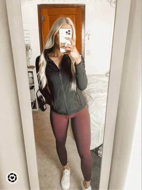 Colored Leggings Outfit, Athleisure Outfits Winter, Amazon Activewear, Lululemon Outfit, Lulu Outfits, Cute Sporty Outfits, Athleisure Outfit, Simple Outfits For School, Lululemon Outfits