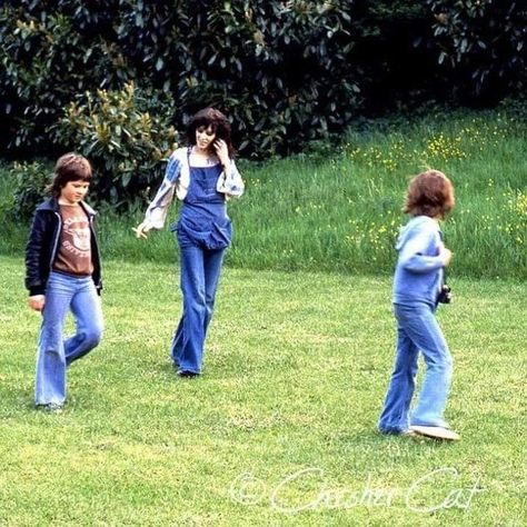 Children of the Beatles on Instagram: “Picture of the Day: #ZakStarkey #JasonStarkey and #MaureenStarkey in the garden of George Harrison's home Friar Park in May of 1977.…” George Harrison In His Garden, Friar Park, George Harrison And Olivia Arias, George Harrison Bangladesh, Beatles Kids, George Harrison Rooftop Concert, George Harrison India 1966, I Miss U, Ringo Starr