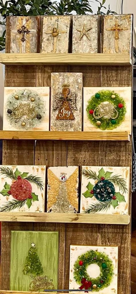 Crushed Glass Christmas Ornaments, Crushed Glass Angel, Resin Art On Glass Frame, Crushed Glass Resin Art, Christmas Crushed Glass Art, Resin And Glass Christmas Trees, Glass Art Pictures, Shattered Glass, Glass Art Projects