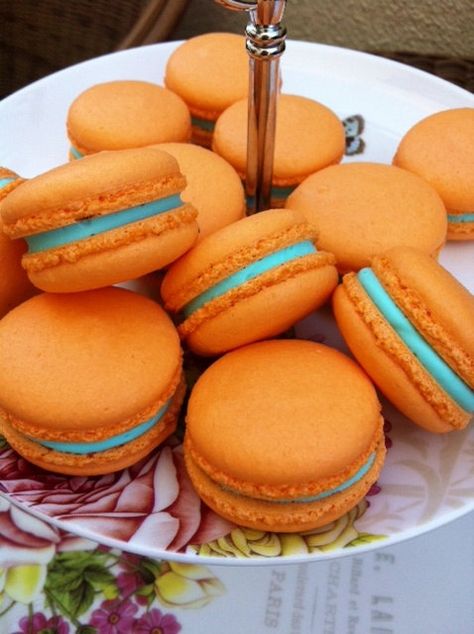 Vanilla Macarons, French Macaroons, French Macarons, Orange And Turquoise, Macaroons, Just Desserts, Aqua Blue, Love Food, Macarons