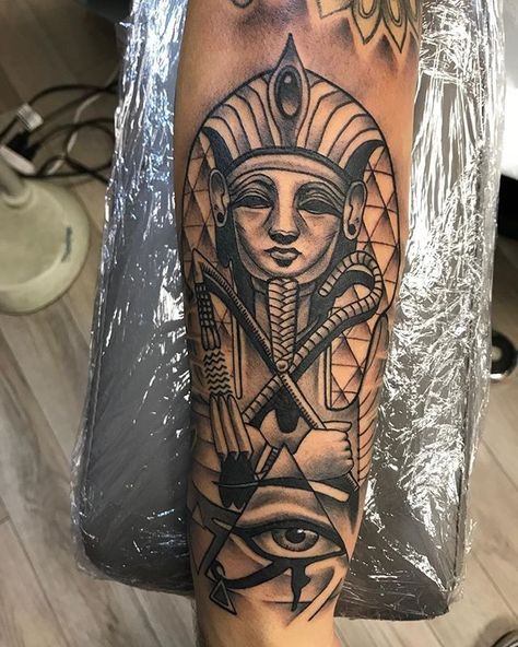 Egyptian Tattoos Men, Tattoos Men Leg, King And Queen Tattoo, Pharaoh Tattoo, Egyptian Tattoos, Egyptian Eye Tattoos, Egyptian Tattoo Sleeve, Anubis Tattoo, Egyptian King