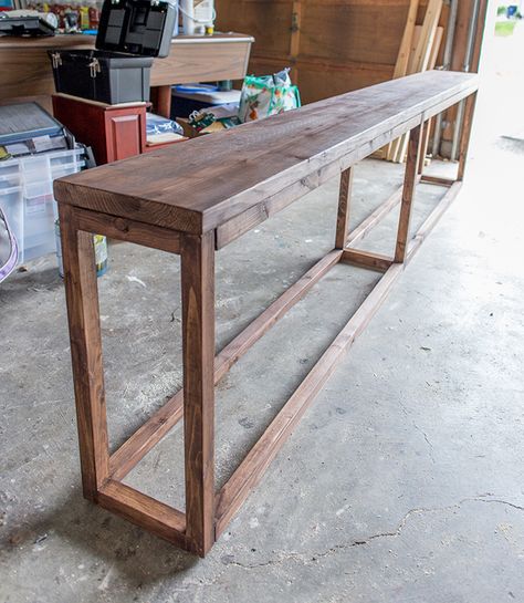 This 9' sofa table can be made for around just $30! Link to tutorial Console Table With Drawers, Table With Drawers, Diy Sofa Table, Couch Table, Diy Holz, Diy Sofa, Into The Woods, Sofa Tables, Diy Table