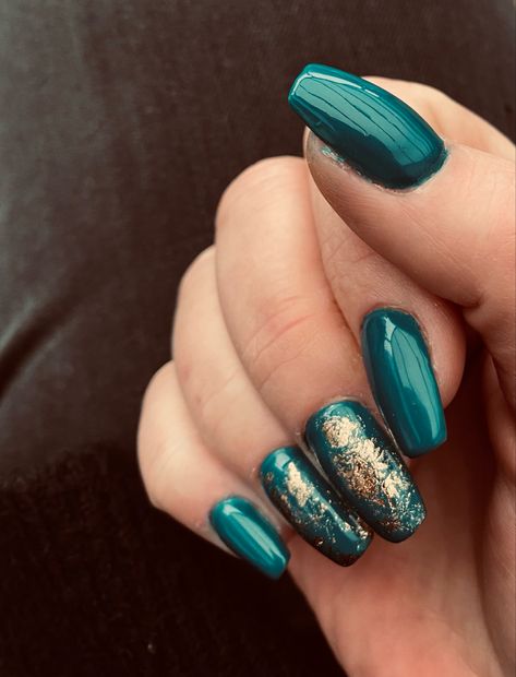 Petrol Green Nails, Petrol Nails, September Nails, Prom 2023, Gold Nails, Green Nails, Holiday Nails, Jewel Tones, Green Gold