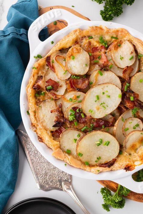 Irish Potato Pie Irish Potato Pie, Creamy Scalloped Potatoes, White Pie, Savory Pies Recipes, Puff Pastry Crust, Irish Potato, Irish Cuisine, Tinned Fish, Irish Potatoes