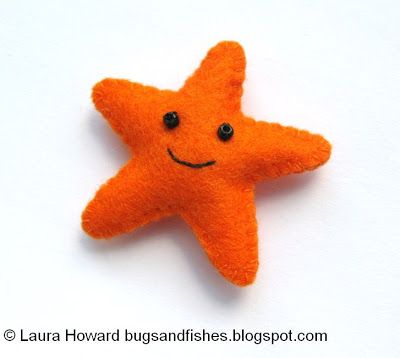 Felt Starfish, Felt Sea Creatures, Laura Howard, Felt Fish, Felt Puppets, Felt Animal Patterns, Felt Crafts Patterns, Beachy Decor, Felt Food