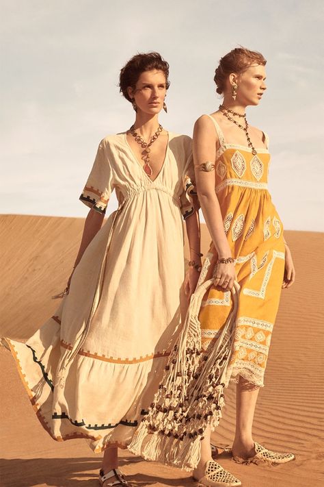 Zara Collection Spring 2019 Campaign | Fashion Gone Rogue Zara Campaign, Editorial Campaign, Zara Spring, Cream Maxi Dress, Zara Summer, Boho Mode, Campaign Fashion, Spanish Fashion, Mode Boho