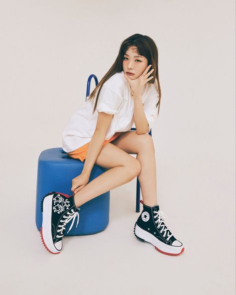 #seulgi #redvelvet #kangseulgi #converse seulgi red velvet reveluv kang seulgi converse Seulgi Converse, Seulgi Photoshoot, Seulgi Instagram, Kang Seul-gi, Kang Seulgi, Red Velvet Seulgi, Basic Dress, Girl Bands, Converse Shoes