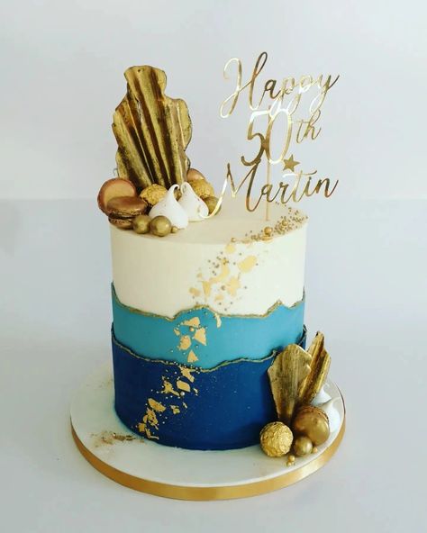 Butter Cream Cake Design For Men, Fault Line Cake For Men, Buttercream Cakes For Men, Blue Fault Line Cake, 80thbirthday Cake, Buttercream Cake Designs For Men, Fault Line Cake Design, Fault Line Cakes, Mens Birthday Cake