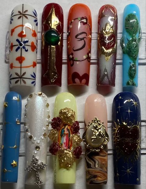 Mayan Nails, Grabbers Nails, Mexican Style Nails, Dominican Nails, Japan Nails, Mexican Nails, Hippie Nails, Exotic Nails, Really Cute Nails