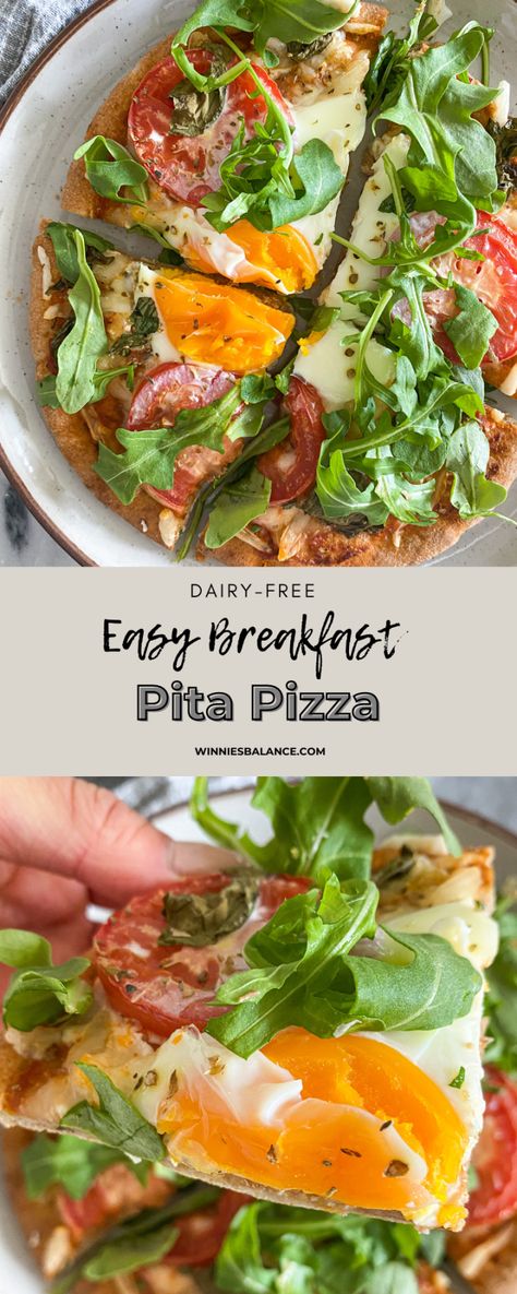 Breakfast Pita, Egg Pizza, Pita Pizza, Mediterranean Breakfast, Pita Pizzas, Easy Mediterranean Diet Recipes, Simple Breakfast, Breakfast Pizza, How To Make Pizza