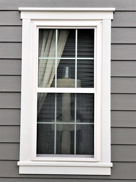 Window Trim Exterior Colors, Colonial House Without Shutters, House Front Window Design, Siding Window Trim, House Window Design Exterior, Modern Exterior Window Trim, Window Designs Exterior, Side By Side Windows, James Hardie Siding Ideas