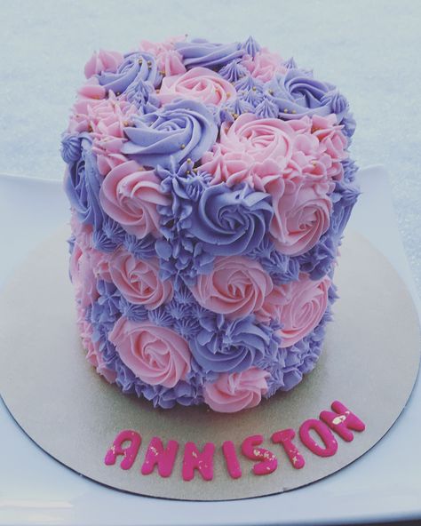 Pink And Purple Rosette Cake, Purple And Pink Cake Designs, Pink Purple Birthday Cake, Pink And Purple Flower Cake, Birthday Cake Pink And Purple, Pink And Purple Birthday Decorations, Pink And Purple Cakes, Pink And Purple Cake Ideas, Pink And Purple Birthday Cake