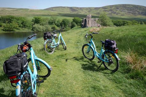 You Can Drink Whisky and Visit Castles on This Epic 84-mile Bike Tour in Scotland Famous Poets, Cycling Trips, Cycling Tour, Cycling Route, Cycling Touring, Visit Scotland, Bike Trips, Scotland Travel, Bike Tour