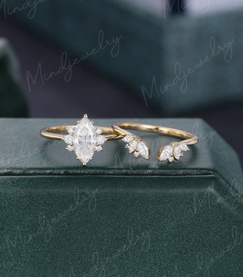 Stacked Marquise Wedding Rings, Marquise Engagement Ring Gold, Marquis Engagement Rings, Gold Cluster Engagement Ring, Cluster Engagement Ring Vintage, Marquise Moissanite Engagement Ring, Marquise Wedding Ring, Marquise Cut Rings, Vintage Gold Engagement Rings