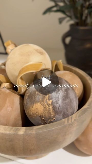 Sophi | Pertusati & Co. on Instagram: "These moody ornaments are the vibe this year 🌲🍂 They are super easy and inexpensive to make. While I bought my supplies at Michaels, I did link similar items in my Amazon storefront! Here are the steps— 1. Figure out how to hold the ornaments and let them dry. I used the end of a foam brush to hold them still while painting and a foam block with toothpicks for drying. You could use skewers or something similar. 2. Apply a layer of acrylic paint and let it fully dry 3. Apply a second coat of paint. While wet, sprinkle on baking soda. Gently brush the baking soda into the paint until desired textured. Add more baking soda as needed! 4. Once dry, brush off any loose baking soda. Lightly apply Rub N Buff over the surface of ornament. 5. Add Rub N Buf Rub And Buff Christmas Ornaments, Rub N Buff Christmas Ornaments, Moody Ornaments, Baking Soda And Acrylic Paint, Rub N Buff, Foam Blocks, Dry Brush, Amazon Storefront, Tree Crafts