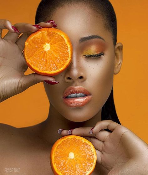 Fruit Shoot, Portrait Retouch, Fruits Photos, Creative Photoshoot Ideas, Beauty Photoshoot, Fruit Photography, Photoshoot Themes, Orange Aesthetic, Model Poses Photography