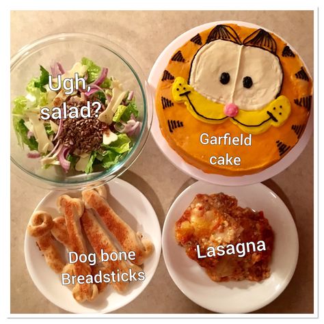 Garfield Themed Birthday Party, Food From Movies, Garfield Birthday Party, Garfield Party, Garfield Cake, Garfield Birthday, Disney Movie Night Food, Garfield Movie, Disney Movie Night Dinner