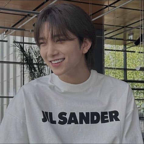 "I think Daddy hates me," Jeonghan frowns looking at the ten-year-old… #romance #Romance #amreading #books #wattpad Concert Headbands, Hong Joshua, Jisoo Seventeen, Joshua Svt, Svt Joshua, I Still Want You, Seventeen Joshua, Seventeen Minghao, Jisoo Icon