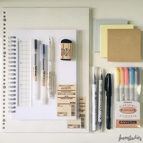 Muji Stationery, Organization School, Notes School, Muji Pens, Studying Stationary, Study Supplies, Organization Notes, Pretty School Supplies, Study Essentials