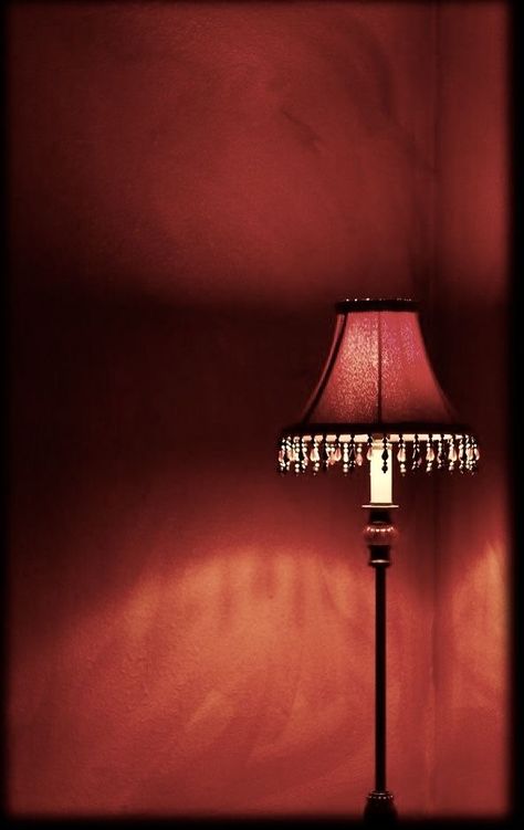 Fairy Lights Room, Moody Lighting, Victorian Lighting, Cozy Bar, Romantic Life, Victorian Aesthetic, Stay Soft, Dark Christmas, I Love Lamp