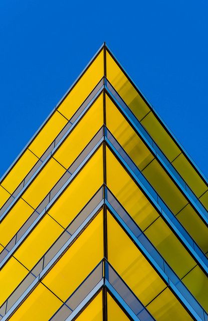 Triangles In Photography, Community Pavilion, Minimal Photography, Composition Photography, Big Design, Structure Architecture, Commercial Architecture, House Interiors, Minimalist Architecture