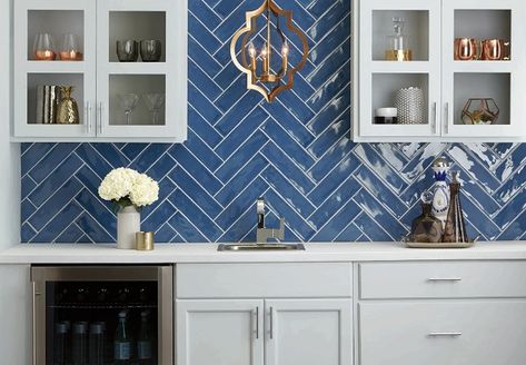 Get creative with a blue herringbone backsplash. #herringbone #kitchenbacksplash Blue Herringbone Backsplash, Navy Blue Backsplash, Blue Backsplash Kitchen, Kitchen Backsplash Trends, Splash Backs, Subway Backsplash, Blue Subway Tile, Gallery Kitchen, Cabin Kitchen