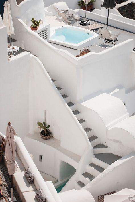 The BEST Boutique Hotels in Santorini island in Greece for 2019 | #santorini #greece #islands #hotel #boutique #resort #beautiful #stylish Coastal Boutique, French Chalet, Mediterranean Farmhouse, Holidays In Greece, Timeless House, Farmhouse Cozy, Mid Century Classic, Cool Buildings, Hygge Style