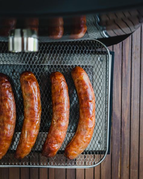 Cooking Sausage, Air Fryer Sausage, How To Cook Brats, Grilled Brats, Brats Recipes, Cabbage Varieties, Italian Sausages, Fried Sausage, Beer Brats