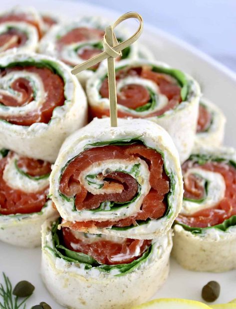 Smoked Salmon Pinwheels Salmon Pinwheel, Buttery Salmon, Smoked Salmon Pinwheels, Salmon Pinwheels, Smoked Salmon Appetizer, Soft Tortillas, Salmon Roll, Quick Appetizer, Cream Cheese Spread