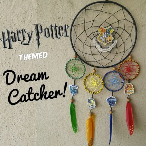 Harry Potter Themed Dream-Catcher!!! Harry Potter Weihnachten, Harry Potter Christmas Decorations, Diy Dream Catcher, Atrapasueños Diy, Cumpleaños Harry Potter, Glume Harry Potter, Harry Porter, Harry Potter Bedroom, Festa Harry Potter