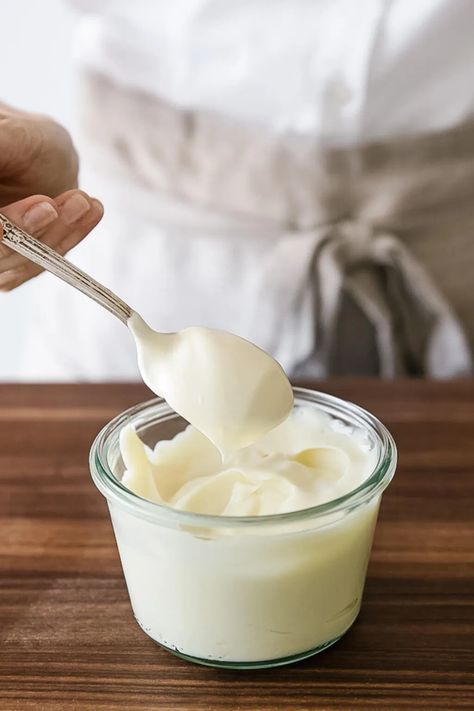 Easy Mayonnaise Recipe, Healthy Mayonnaise, Homemade Mayonnaise Recipe, Boiled Egg Recipes, How To Make Mayonnaise, Egg Mayonnaise, Mustard Recipe, Flavored Olive Oil, Homemade Mayo