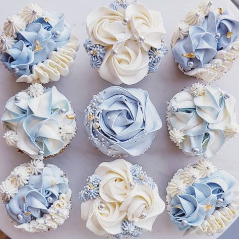 Blue Wedding Cupcakes, Icing Ideas, Fancy Cupcakes, Blue Cupcakes, Cupcake Cake Designs, Buttercream Cupcakes, Floral Cupcakes, Cupcake Icing, Beautiful Cupcakes