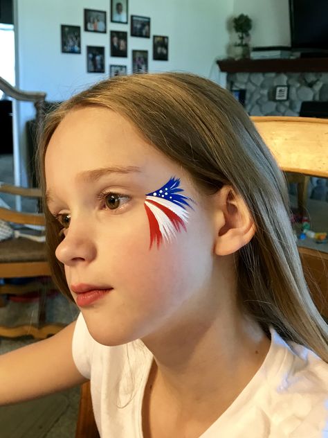 4th Of July Makeup Ideas For Teens, Easy Face Painting Ideas For Kids Fourth Of July, Jubilee Face Painting, Patriot Face Paint, Flag Face Painting Ideas, Usa Flag Face Paint, Face Paint Ideas 4th Of July, July 4 Face Painting, Simple 4th Of July Face Paint