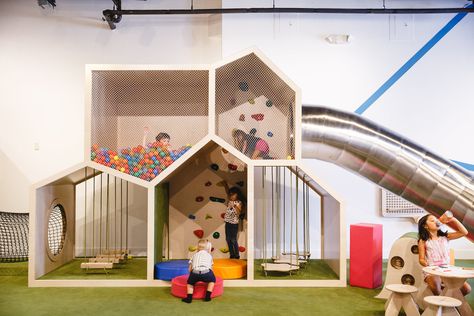 5 Great Ideas to Incorporate into Your Indoor Play Area or Play Cafe — Climbing Vines Cafe & Play Play House Designs, Indoor Kids Play Area, Inside Playground, Kids Play Area Indoor, Kids Play Centre, Indoor Playground Design, Indoor Play Area, Play Cafe, Indoor Playroom