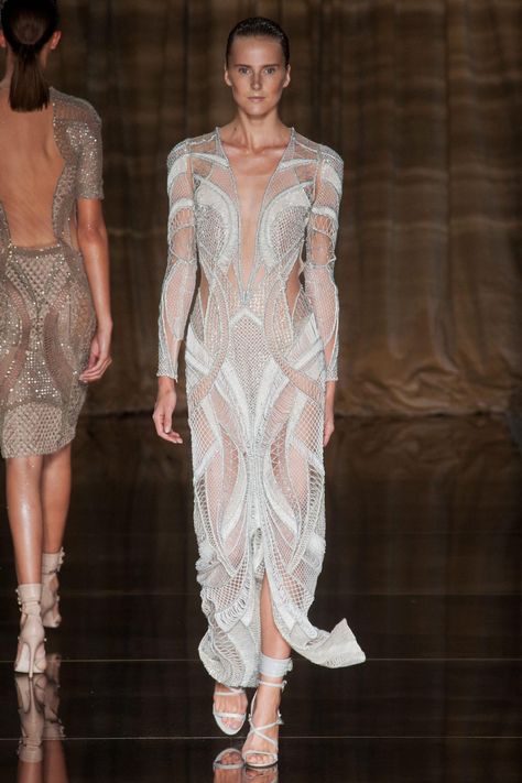 Hood Dress Runway, Sultry Virgin Runway, Macrame Haute Couture, Couture Aesthetic, Julien Fournié Haute Couture, Aesthetic Elements, 23 Fashion, Sheer Skirt Runway, Classic Dresses