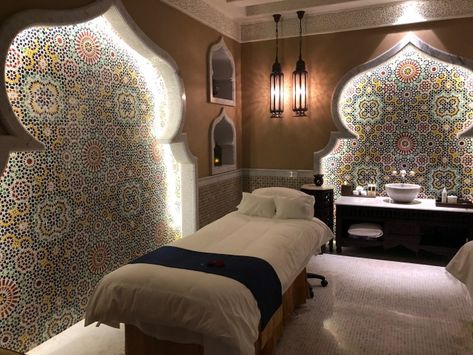 Moroccan Spa, Deco Spa, India Decor, Lash Room Decor, Spa Room Decor, Lobby Interior Design, Spa Rooms, Lobby Interior, Spa Design