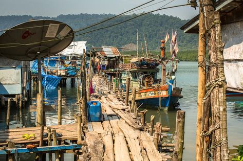 Huts and Fishing Boat at the Pier in at Fisherman Village Editorial Stock Image - Image of destinations, poor: 66307124 Fisherman Village, Village Photo, Beach Village, Koh Chang, River Life, Ocean Fishing, Fish Man, Pier Fishing, Scenic Design