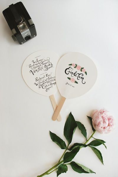 Program fans. 10 Wedding Favors Guest Will ACTUALLY Love | RILEY & GREY http://blog.rileygrey.com/?p=1385 Diy Wedding Fans, Hot Wedding, Program Fans, Wedding Program Fans, Wedding Fans, You're Invited, Program Ideas, Invitation Inspiration, Paper Fans