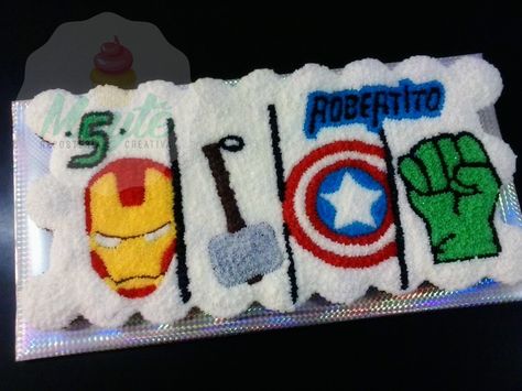 Avengers pull apart cake Pastel Avengers Cupcake Pull Apart Cake, Cupcake Pull Apart, Marvel Birthday Cake, Spiderman Cakes, Ideas For Cupcakes, Cupcakes Wallpaper, Avengers Cake, Pink Cake Toppers, Birthday Cupcakes Decoration