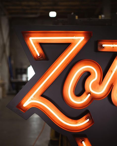 This week we installed a new neon sign for @zorchpizza at their Forest Hill location. Complete with custom copper plated channel letters, LED backer and single stoke neon lettering, it’s a perfect addition to their new location. #neon #customsigns #signs #vintageneon #fabrication #weld #metalfabrication Neon Lettering, Flying Squirrels, Neon Letters, Neon Signage, Channel Letters, Forest Hill, Light Letters, New Location, Signage Design