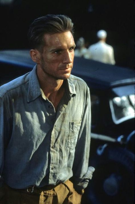 Ralph Fiennes Ralph Finnes, Oxford Town, Joseph Fiennes, The English Patient, Ralph Fiennes, Hollywood Legends, Jeremy Renner, British Actors, Movie Memorabilia